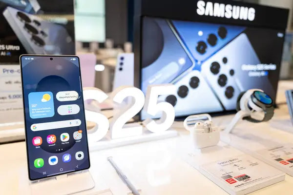 Samsung Galaxy S25 Ultra 5G | 200MP Camera | Snapdragon 8 Elite | 120Hz AMOLED Display | Galaxy AI